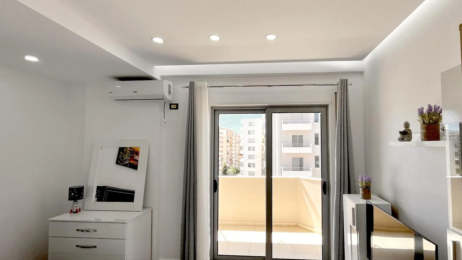 Kam Apartments In The City Center Vlore