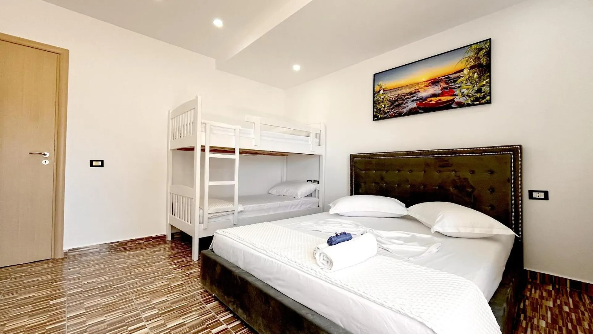 Kam Apartments In The City Center Vlore