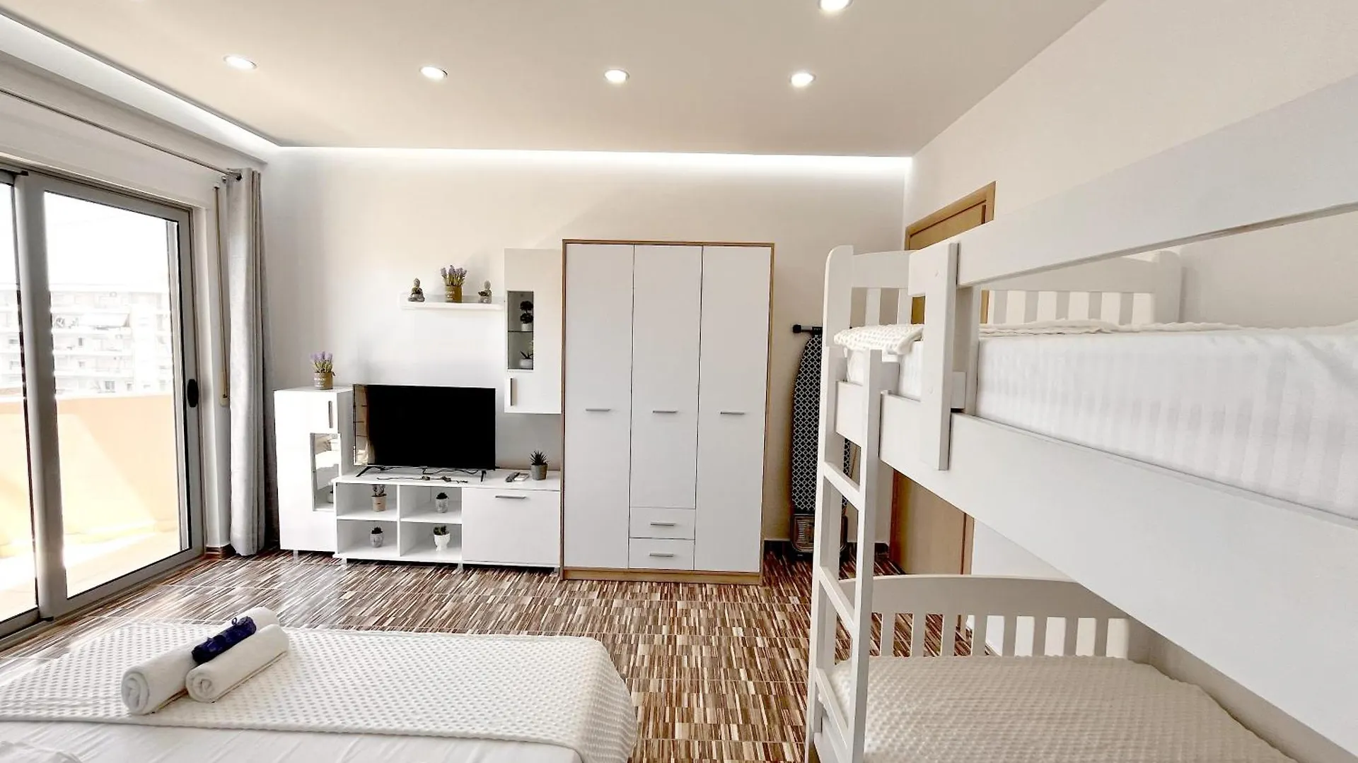 Kam Apartments In The City Center Vlore